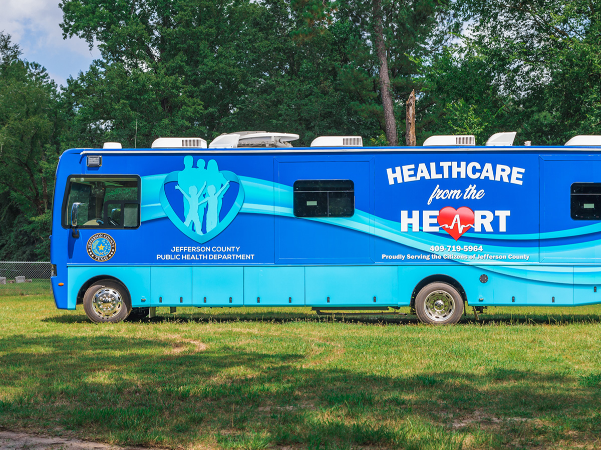 mobile medical vehicle