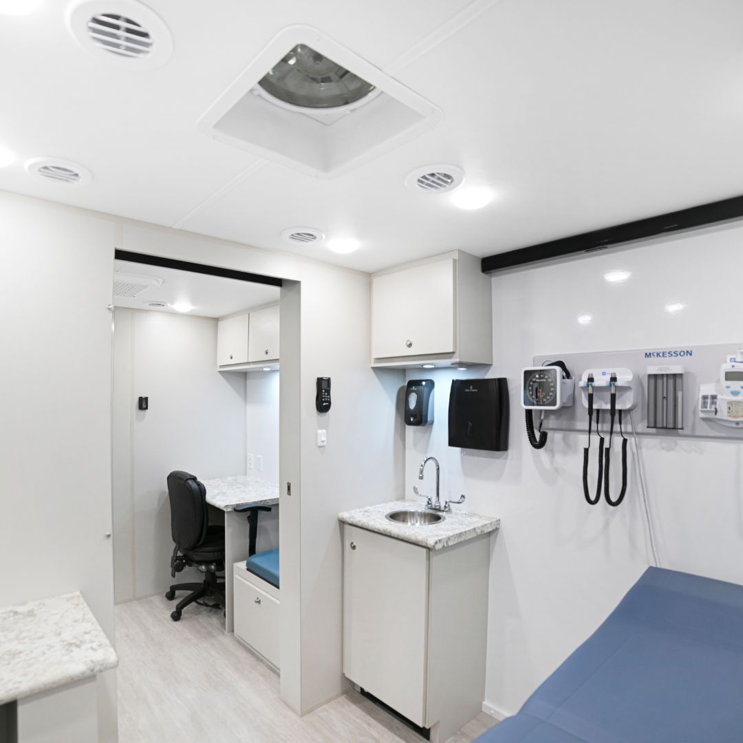 mobile medical vehicle
